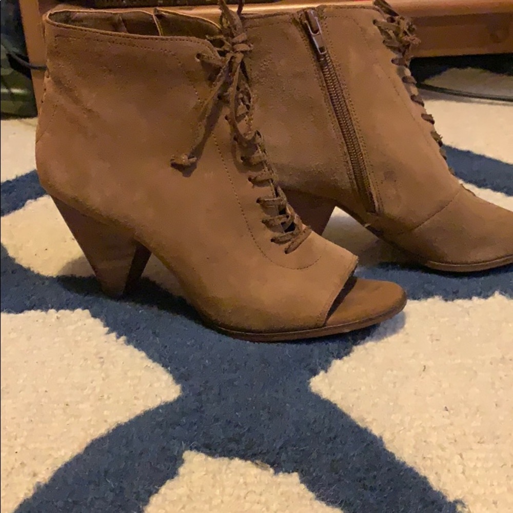 Leather Upper Heel